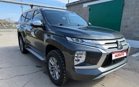 Mitsubishi Pajero Sport III рестайлинг, 2021 год, 2 900 000 рублей, 3 фотография