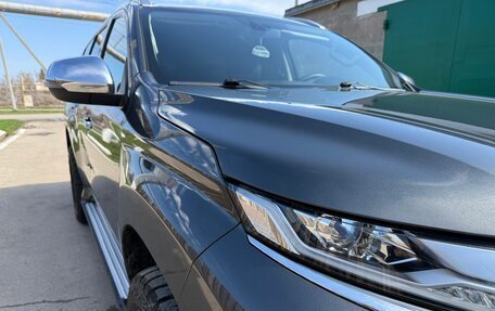 Mitsubishi Pajero Sport III рестайлинг, 2021 год, 2 900 000 рублей, 7 фотография