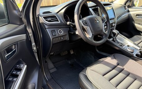 Mitsubishi Pajero Sport III рестайлинг, 2021 год, 2 900 000 рублей, 16 фотография