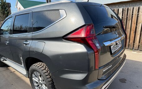 Mitsubishi Pajero Sport III рестайлинг, 2021 год, 2 900 000 рублей, 11 фотография