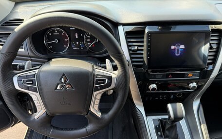 Mitsubishi Pajero Sport III рестайлинг, 2021 год, 2 900 000 рублей, 30 фотография