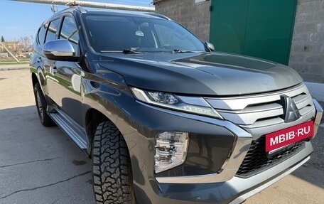 Mitsubishi Pajero Sport III рестайлинг, 2021 год, 2 900 000 рублей, 33 фотография