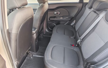 KIA Soul II рестайлинг, 2018 год, 2 200 000 рублей, 19 фотография