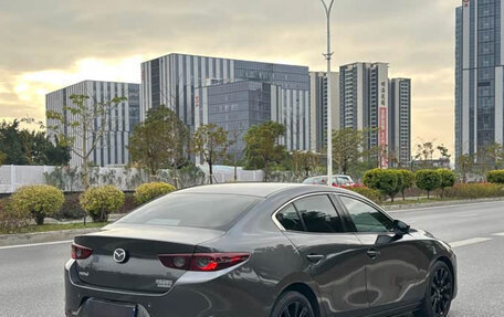 Mazda 3, 2023 год, 1 850 000 рублей, 3 фотография