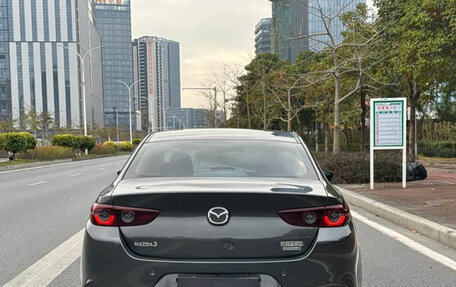 Mazda 3, 2023 год, 1 850 000 рублей, 4 фотография