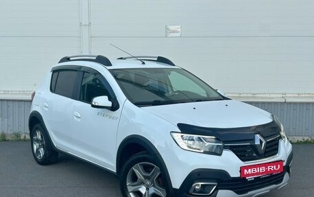 Renault Sandero II рестайлинг, 2020 год, 1 055 000 рублей, 3 фотография