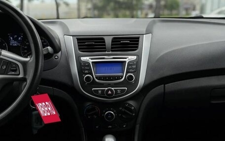 Hyundai Solaris II рестайлинг, 2014 год, 995 000 рублей, 12 фотография