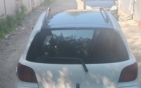 Toyota Vitz, 2002 год, 260 000 рублей, 2 фотография