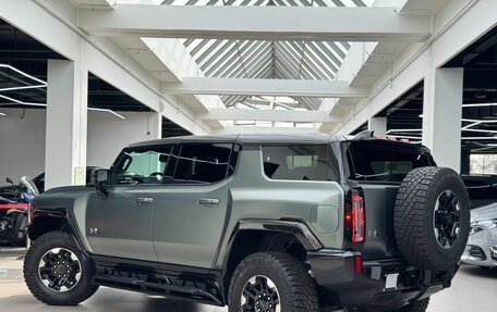 GMC Hummer EV, 2023 год, 16 340 000 рублей, 4 фотография