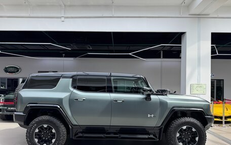 GMC Hummer EV, 2023 год, 16 340 000 рублей, 8 фотография