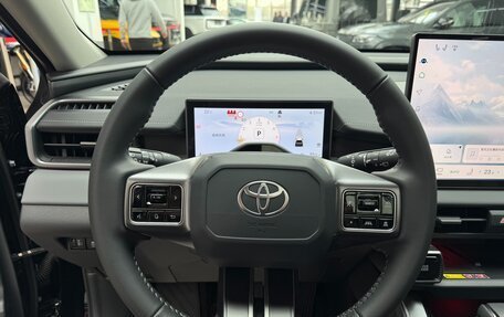 Toyota RAV4, 2026 год, 4 780 000 рублей, 31 фотография