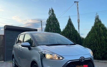 Toyota Sienta II, 2019 год, 2 фотография