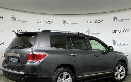 Toyota Highlander III, 2012 год, 1 497 000 рублей, 2 фотография