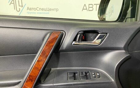 Toyota Highlander III, 2012 год, 1 497 000 рублей, 14 фотография