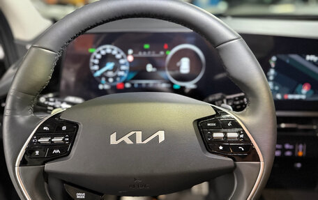 KIA Niro, 2023 год, 2 050 000 рублей, 14 фотография