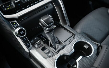 Toyota Land Cruiser, 2024 год, 21 400 000 рублей, 34 фотография