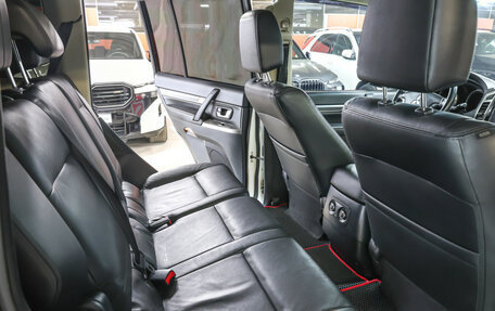 Mitsubishi Pajero IV, 2018 год, 3 598 000 рублей, 12 фотография