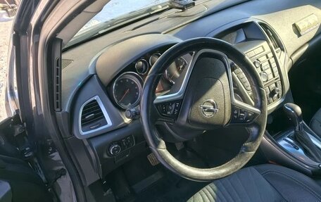 Opel Astra J, 2013 год, 815 000 рублей, 1 фотография