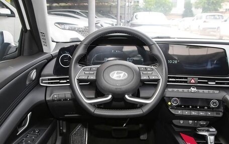 Hyundai Elantra, 2026 год, 1 920 000 рублей, 11 фотография