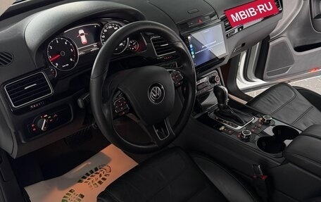 Volkswagen Touareg III, 2012 год, 1 850 000 рублей, 2 фотография