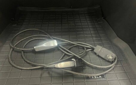 Tesla Model S I, 2013 год, 2 550 000 рублей, 8 фотография