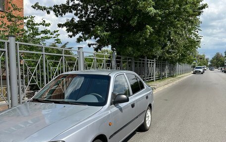 Hyundai Accent II, 2004 год, 330 000 рублей, 2 фотография