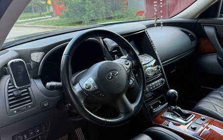 Infiniti FX II, 2012 год, 2 190 000 рублей, 18 фотография