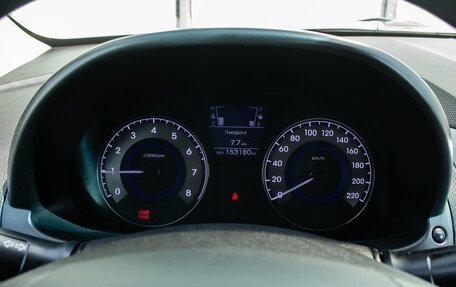 Hyundai Solaris II рестайлинг, 2013 год, 800 000 рублей, 16 фотография