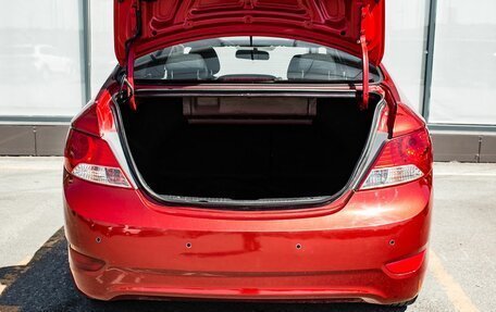 Hyundai Solaris II рестайлинг, 2013 год, 800 000 рублей, 21 фотография