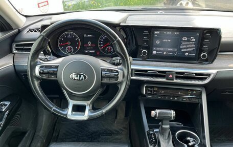 KIA K5, 2021 год, 1 800 000 рублей, 9 фотография
