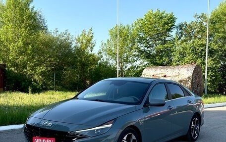 Hyundai Elantra, 2022 год, 2 150 000 рублей, 1 фотография