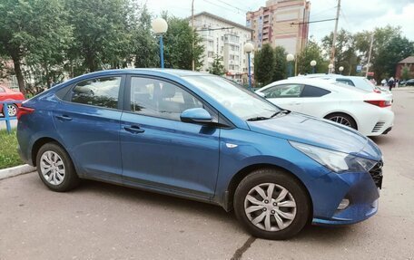 Hyundai Solaris II рестайлинг, 2021 год, 1 700 000 рублей, 1 фотография