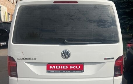 Volkswagen Caravelle T6 рестайлинг, 2021 год, 4 150 000 рублей, 17 фотография