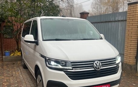 Volkswagen Caravelle T6 рестайлинг, 2021 год, 4 150 000 рублей, 20 фотография