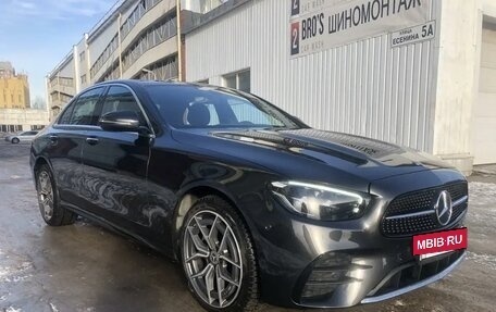 Mercedes-Benz E-Класс, 2021 год, 4 850 000 рублей, 3 фотография