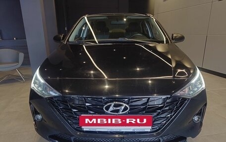 Hyundai Solaris II рестайлинг, 2022 год, 1 647 000 рублей, 2 фотография