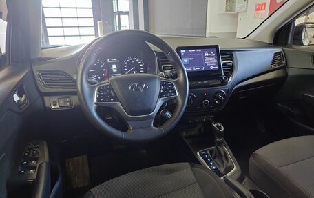 Hyundai Solaris II рестайлинг, 2022 год, 1 647 000 рублей, 16 фотография