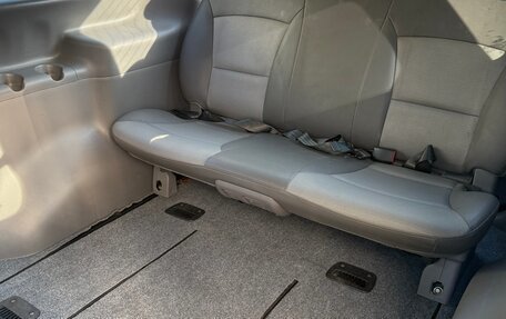 Hyundai Grand Starex Grand Starex I рестайлинг 2, 2012 год, 1 750 000 рублей, 12 фотография