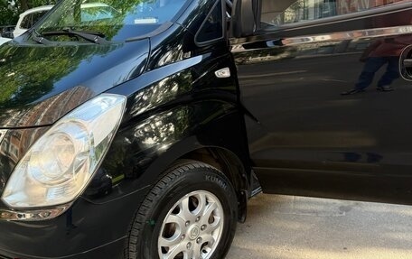 Hyundai Grand Starex Grand Starex I рестайлинг 2, 2012 год, 1 750 000 рублей, 2 фотография