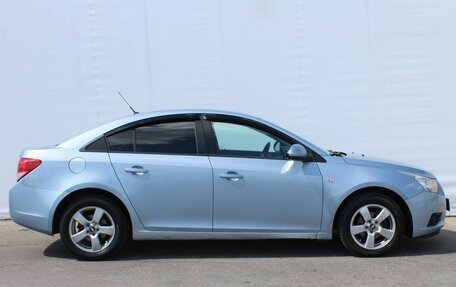 Chevrolet Cruze II, 2011 год, 610 000 рублей, 4 фотография
