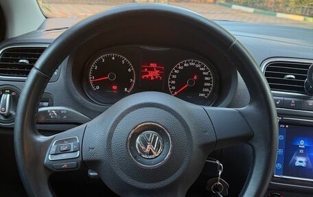 Volkswagen Polo VI (EU Market), 2011 год, 1 080 000 рублей, 8 фотография