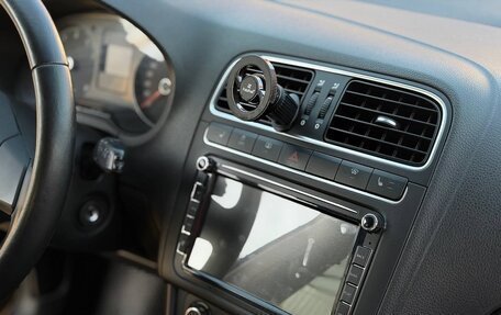 Volkswagen Polo VI (EU Market), 2011 год, 1 080 000 рублей, 14 фотография