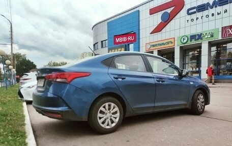 Hyundai Solaris II рестайлинг, 2021 год, 1 700 000 рублей, 7 фотография