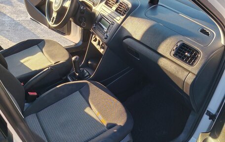 Volkswagen Polo VI (EU Market), 2010 год, 550 000 рублей, 12 фотография