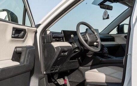 Toyota RAV4, 2026 год, 4 210 000 рублей, 9 фотография
