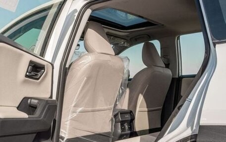 Toyota RAV4, 2026 год, 4 210 000 рублей, 23 фотография