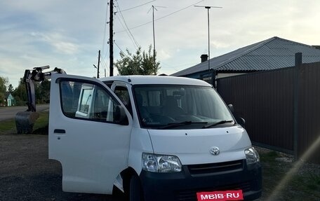 Toyota Town Ace IV, 2013 год, 970 000 рублей, 4 фотография