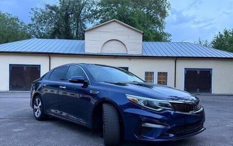 KIA Optima IV, 2018 год, 1 950 000 рублей, 2 фотография