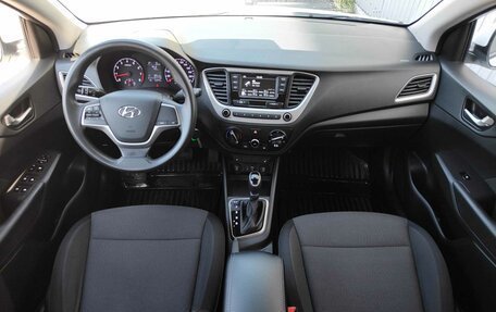 Hyundai Solaris II рестайлинг, 2018 год, 1 015 000 рублей, 17 фотография