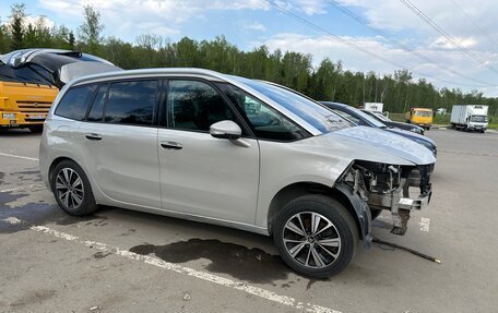 Citroen C4 Picasso II рестайлинг, 2017 год, 850 000 рублей, 1 фотография